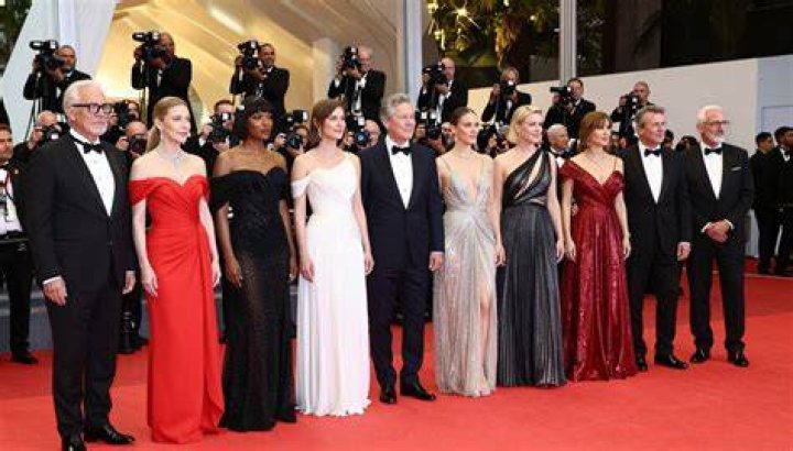 21 Best Celebrity Red Carpet Pregnant Photos Celebrity Maternity Style