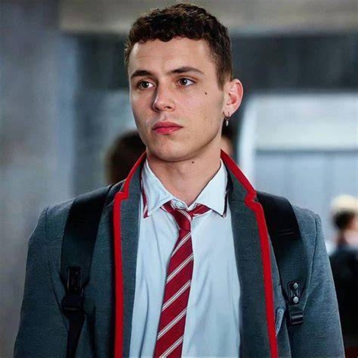 Arón Piper (de la serie Elite), es el nuevo crush que no te dejará