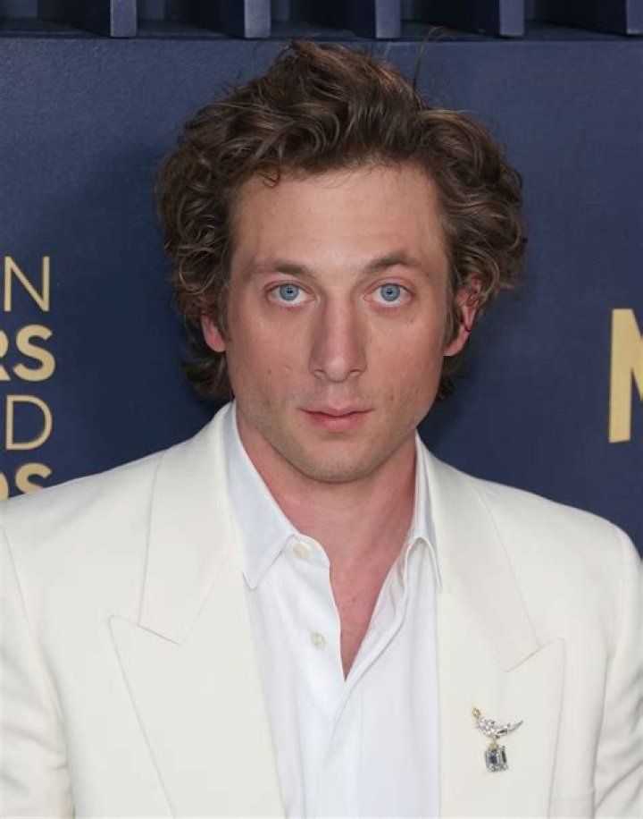 Before The Bear, Jeremy Allen White Earned His Chops on Shameless The