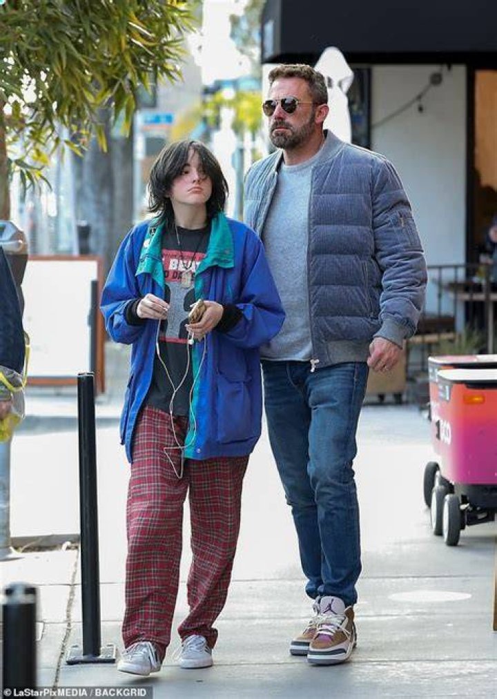 Ben Affleck&rsquo;s Daughter Seraphina Affleck Does Skater Style in Vans