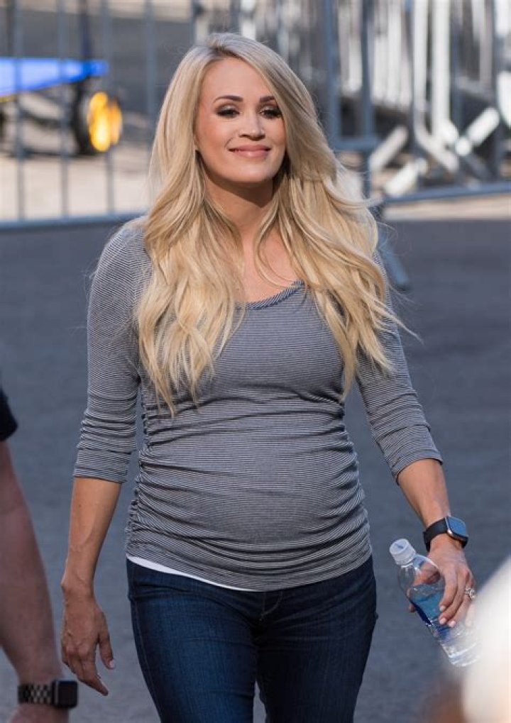 Carrie Underwood Pregnant, Bump Pics
