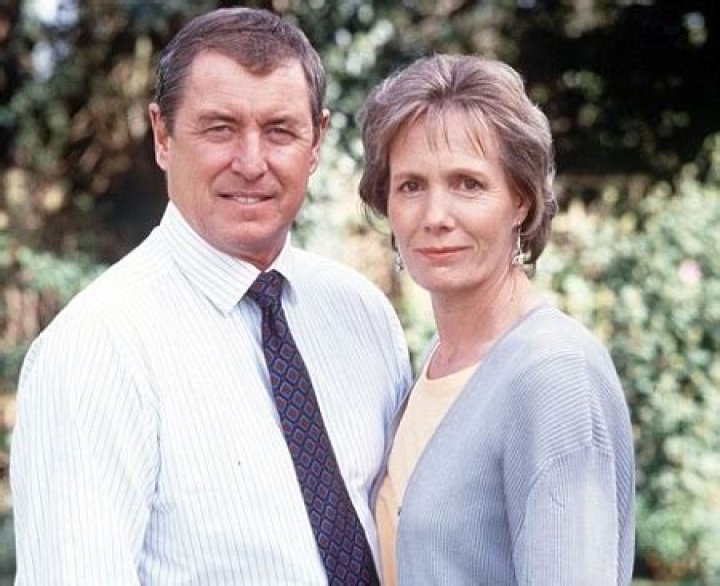 Cathryn Sealey Photo / John Nettles Wikipedia