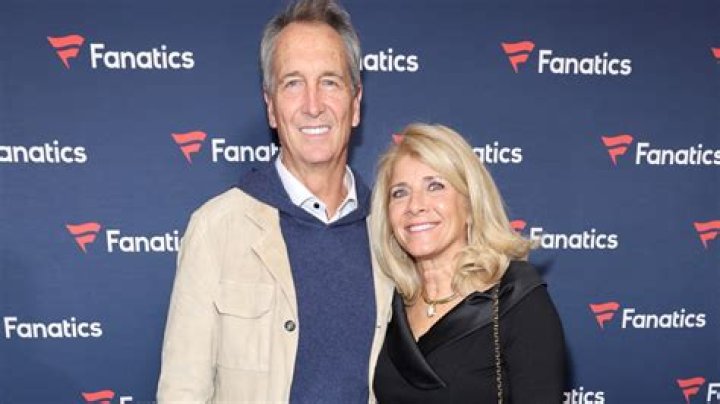 Cris Collinsworth 2024 Wife, net worth, tattoos, smoking & body facts