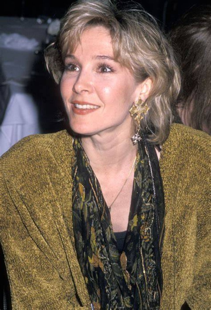 Cynthia Rhodes, Net Worth, Personal Life, Career, Husband, Biography