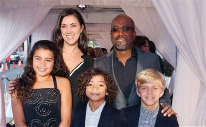 Darius Rucker and Wife Of 20 Years Decide to "Consciously Uncouple" E
