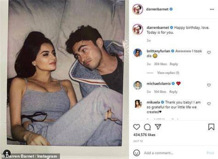 Darren and Mikaela Hoover pack on the PDA for The Suicide Squad