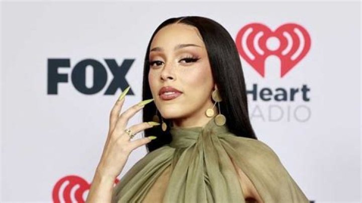 Doja Cat Ethnicity An American Renowned Rapper And Singer