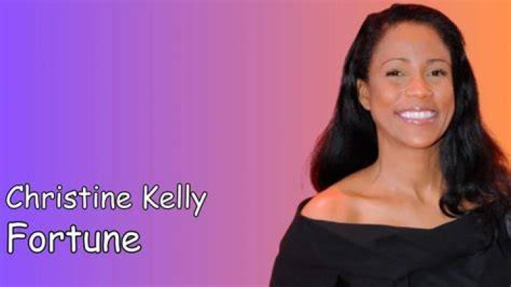Fortune Salaire Mensuel De Kelly Vedovelli Quel Origine Combien Gagne T
