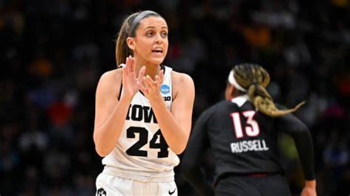 Gabbie Marshall Bio; Number, Weight, Dad, Birthday, Major, Pictures