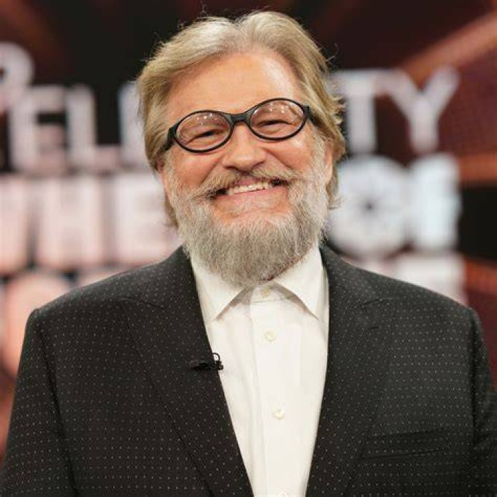 How Old Is Drew Carey Revealing The Age Of This Television Star! SCP