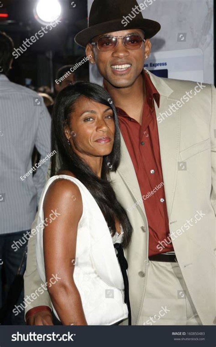 Jada PinkettSmith and EazyE (With images) 90s hip hop fashion, 90s