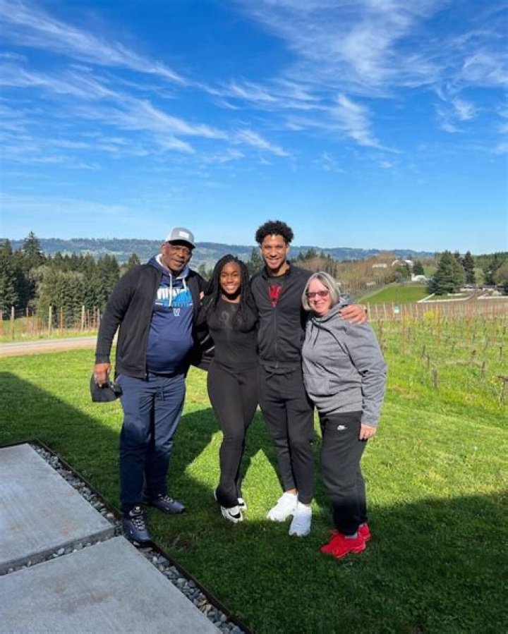Josh Hart Siblings Meet Moses Joseph Hart and Aimee Hart