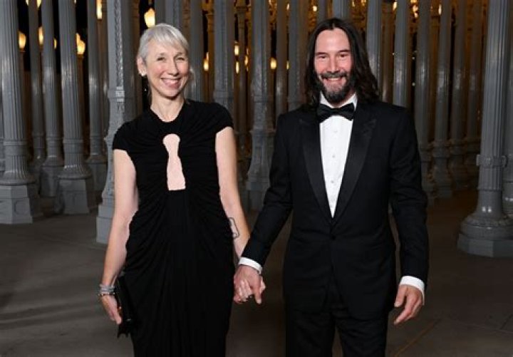 Keanu Reeves Goes Official With His First Girlfriend In Decades & Fans