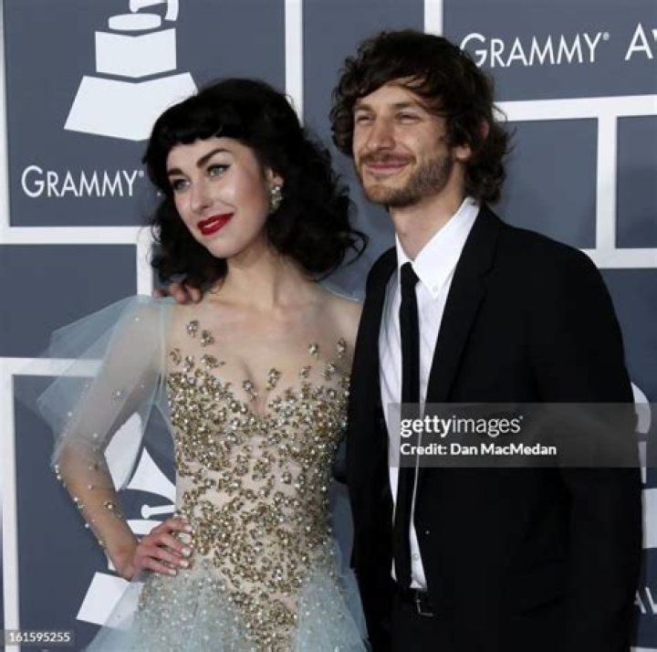 Kimbra Couple: A Beautiful Harmony Of Love And Music