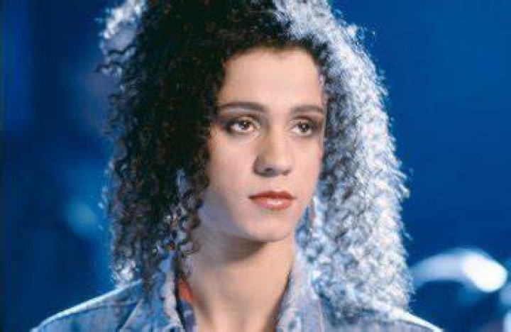 La moglie del soldato Jaye Davidson in una scena del film 458719
