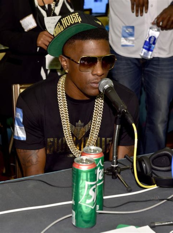 Lil Boosie cancer diagnosis US rapper asks fans to pray for him after
