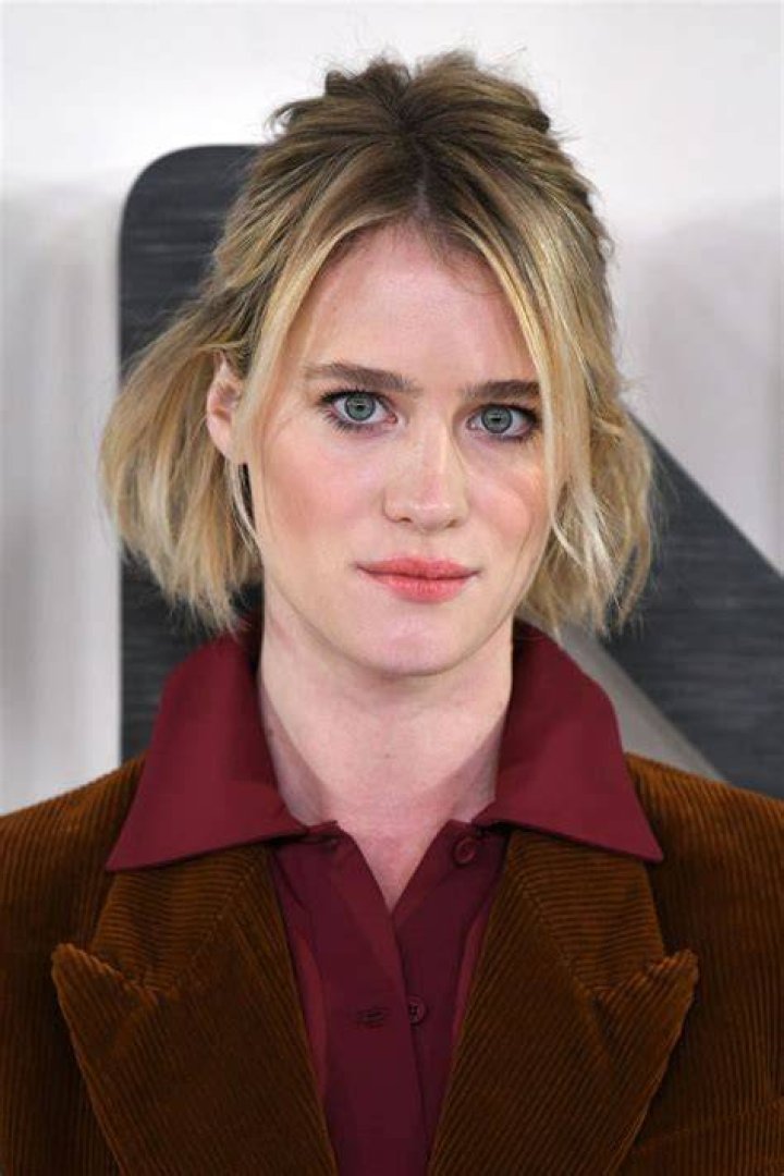 Mackenzie Davis Dating Know Her Real Life Partner OtakuKart