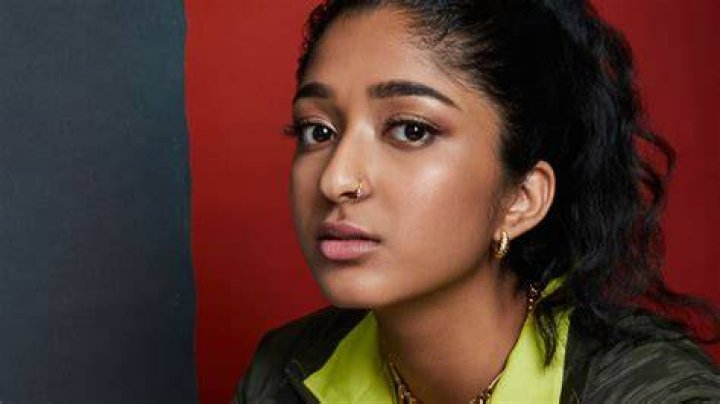 Maitreyi Ramakrishnan aka Devi Wallpaper, HD Celebrities 4K Wallpapers