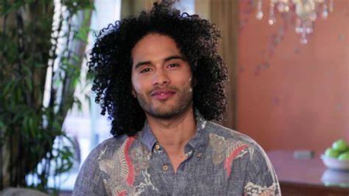 Manwell Reyes Biography, Wiki, Married, Wife, Kids, Ethnicity