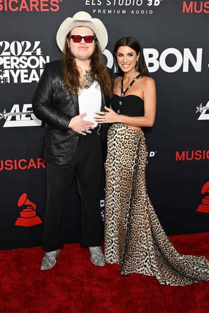 MARCUS KING, BRILEY HUSSEY Celeb Secrets