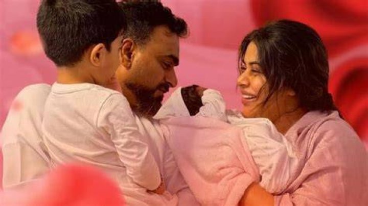 Meet The Adorable Daughter Of WWE Superstar Roman Reigns See Pictures