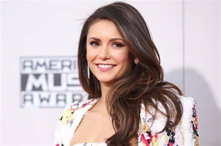 Nina Dobrev Diet, Weight, Age, Height, Body Measurements2018