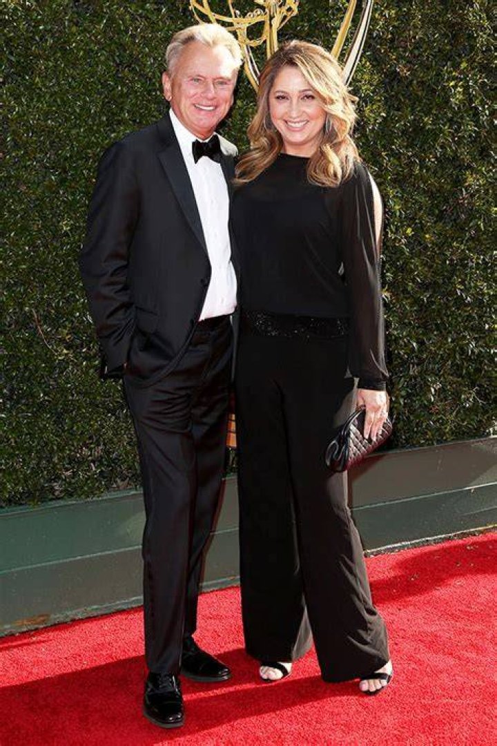 Pat Sajak&rsquo;s Wife Everything To Know About Lesly Brown & His 1st Wife