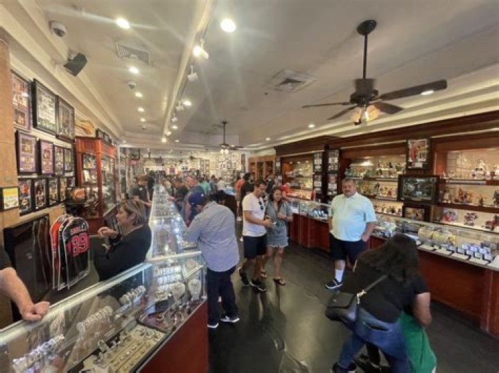 Pawn Stars' Rick Harrison to Shave Standish's Head for Charity Coin News