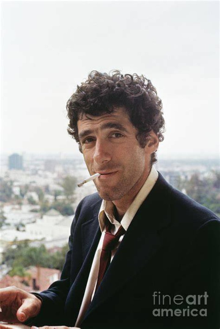 Portrait Of Elliott Gould Photograph by Bettmann Pixels