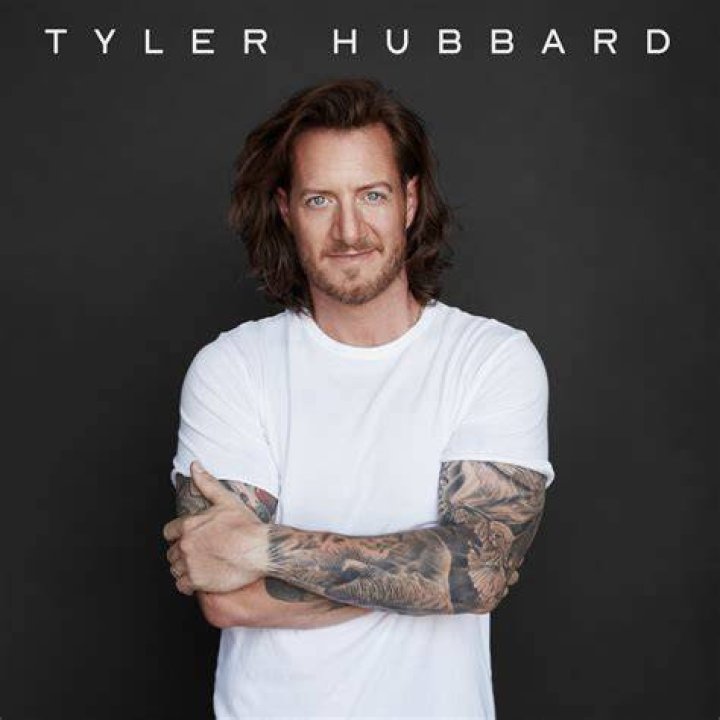 Pressroom TYLER HUBBARD RELEASES HIS NEW PROJECT, DANCIN&rsquo; IN THE