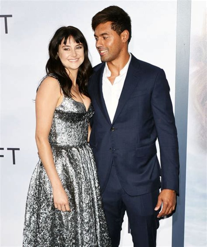 Shailene Woodley, Boyfriend Ben Volavola Make Red Carpet Debut