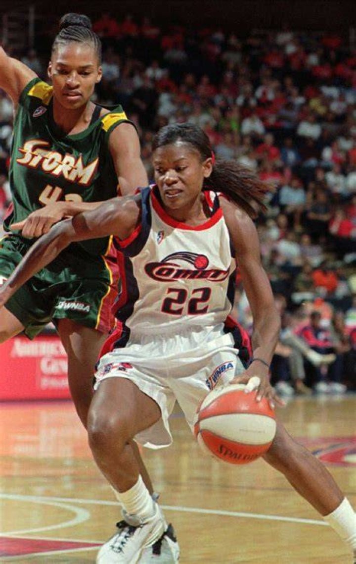 Sheryl Swoopes, queen of the Nike shoe, at event in Mechanicville