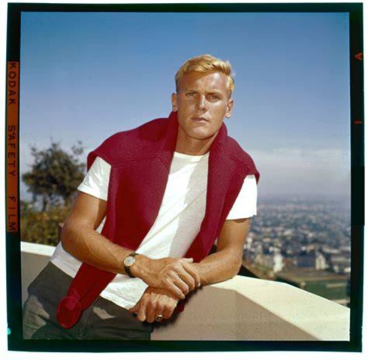 Tab Hunter, 'Damn Yankees!' star, has died at age 86 CTV News