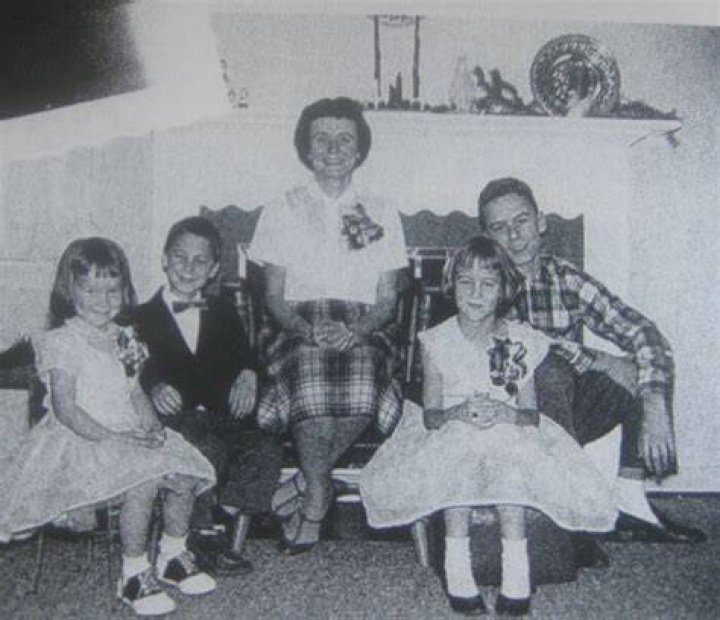 Ted Bundy: The Influence Of His Parents On His Infamous Life