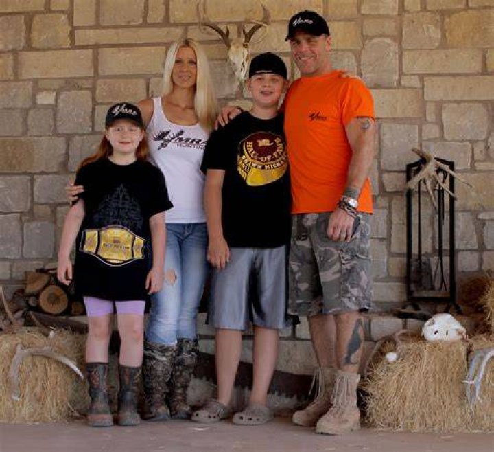 The Hickenbottom Family Cheyenne, Rebecca, Cameron, & Shawn WWE