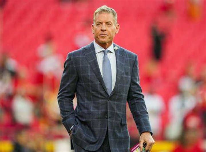 Troy Aikman EXCLUSIVE Advice for Dak Prescott NFL Tracker Men's