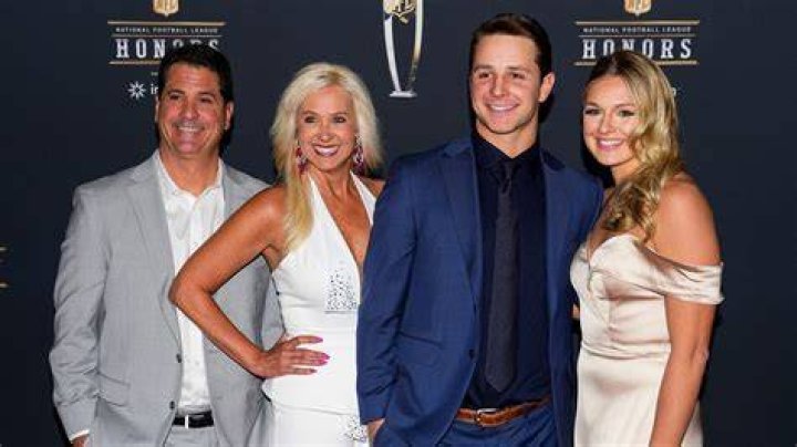 Uncover The Age Of Brock Purdy's Mother