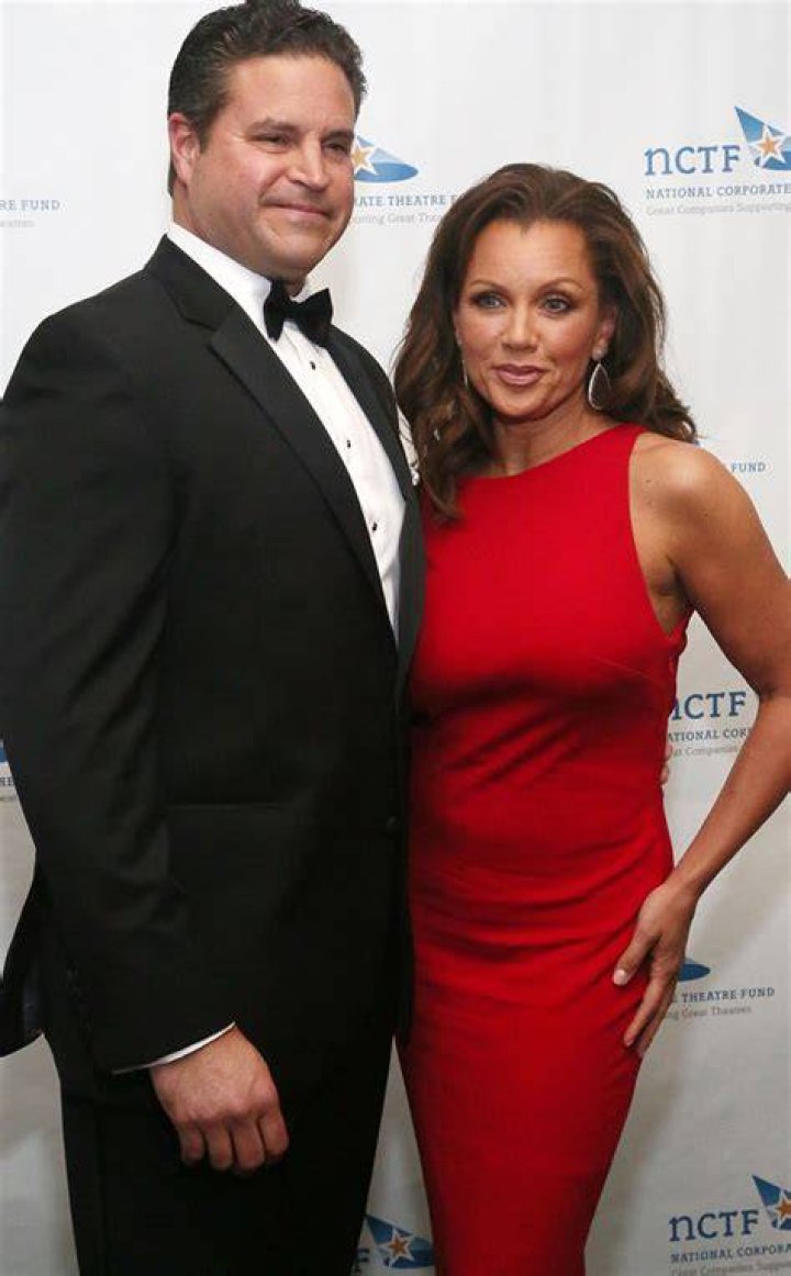 Vanessa Williams marries Jim Skrip in July 4th ceremony in first