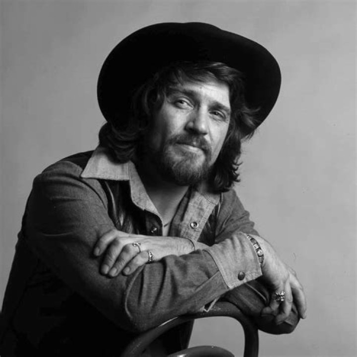 Waylon Jennings Dies at 64 (2002) Texas Music Magazine