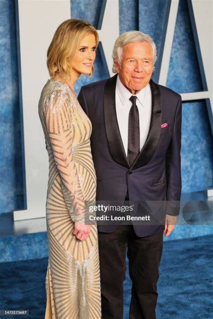Who is Dr. Dana Blumberg? Meet Robert Kraft's fiancée