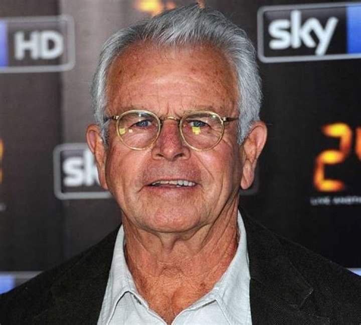 William Devane Biography Facts, Childhood, Family Life & Achievements
